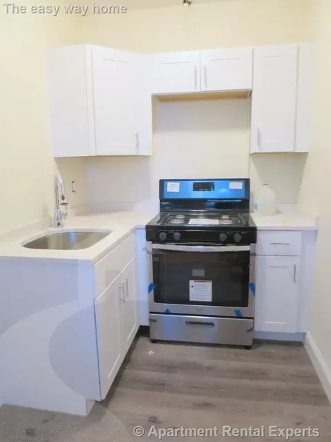 4 Cogswell Ave #24, Cambridge, MA 02140