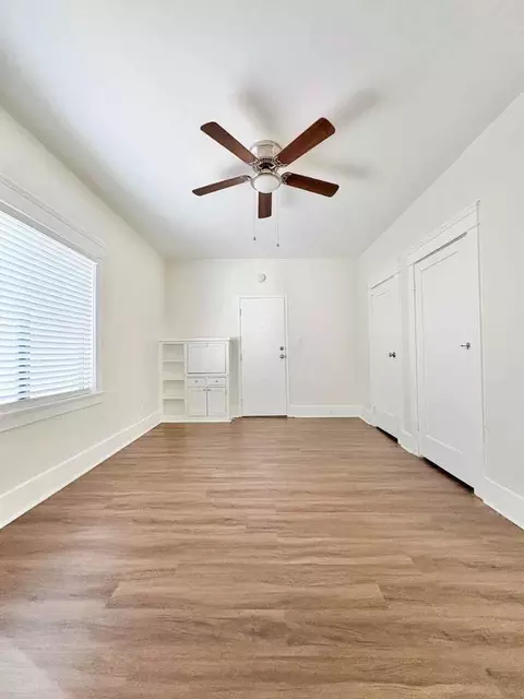 40 Alamitos Ave, Long Beach, CA 90802