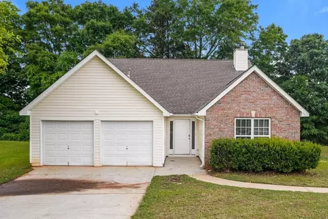 206 Nadia Ct, Locust Grove, GA 30248