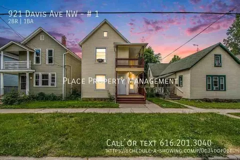 921 Davis Ave NW #1, Grand Rapids, MI 49504