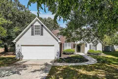 465 Aristocrat Dr, Loganville, GA 30052