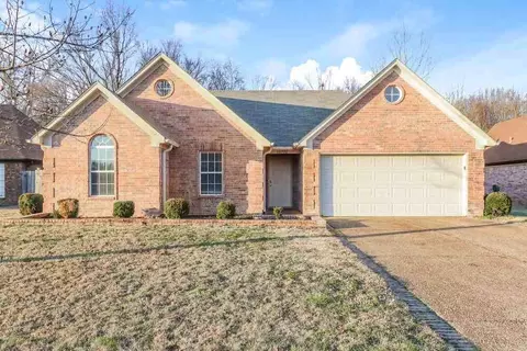 10790 Wellington Dr, Olive Branch, MS 38654