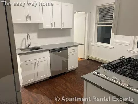 120 Columbia St #1, Cambridge, MA 02139