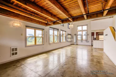 2875 Glascock St #214, Oakland, CA 94601