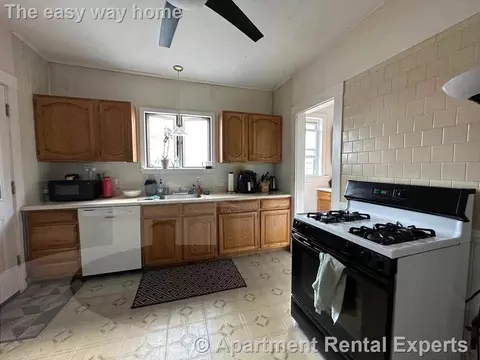 19 Stanley Ave #2, Medford, MA 02155