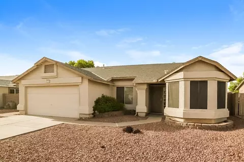 8556 W Ocotillo Rd, Glendale, AZ 85305