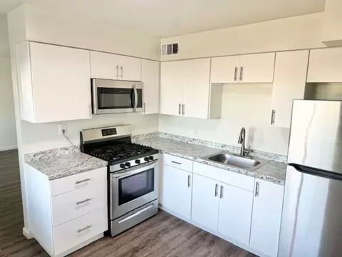 5927 5927 59395947 W Rose Ln, Glendale, AZ 85301
