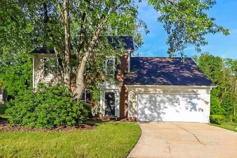4204 Hounds Run Dr, Matthews, NC 28105
