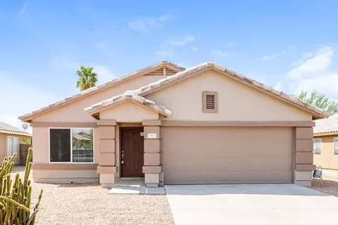 8643 E Capri Ave, Mesa, AZ 85208
