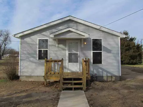 105 N Graham St, Malden, MO 63863