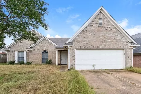 1923 Clairmont Dr, Southaven, MS 38671