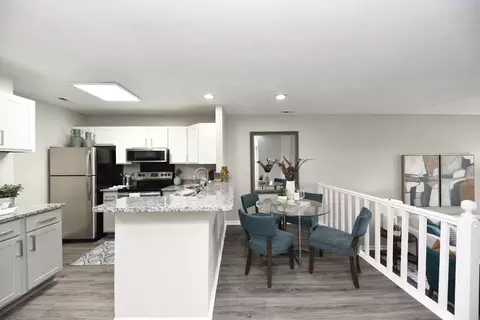7938 Island Club Dr, Indianapolis, IN 46214