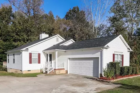 11926 Stewarts Crossing Dr, Charlotte, NC 28215