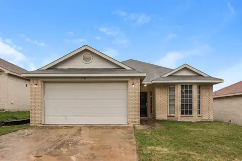9920 Legacy Dr, Fort Worth, TX 76108