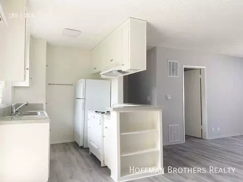 1642 Barry Ave #5, Los Angeles, CA 90025