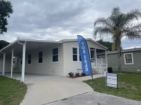36126 Plum Ave, Grand Island, FL 32735