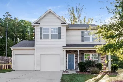 6629 Covington Commons Dr, Charlotte, NC 28227