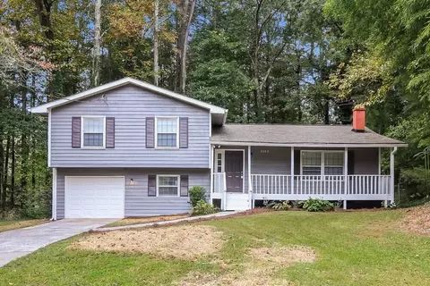3373 Heatherwood Ln SW, Marietta, GA 30008