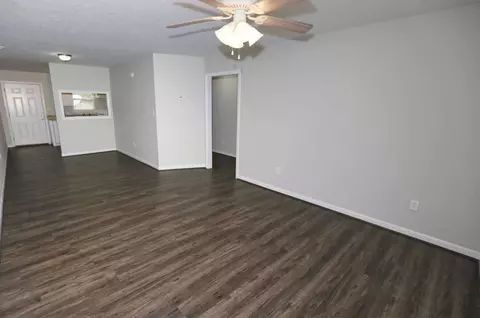 105 Cooper Cir, Anniston, AL 36201