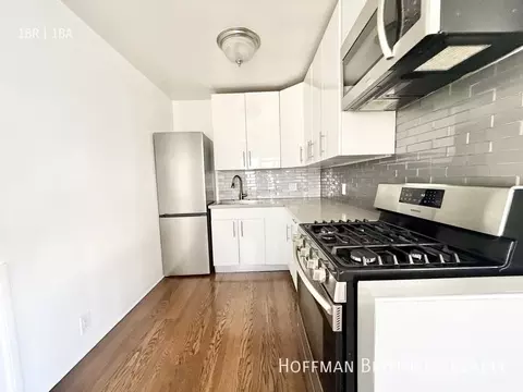 125 N Hamilton Dr #A, Beverly Hills, CA 90211