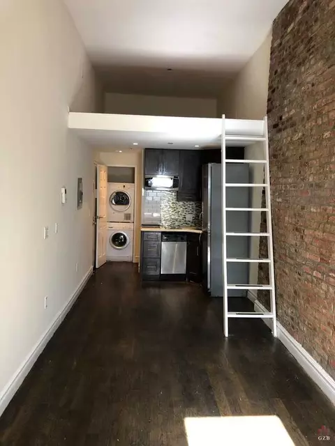 Undisclosed, New York, NY 10014