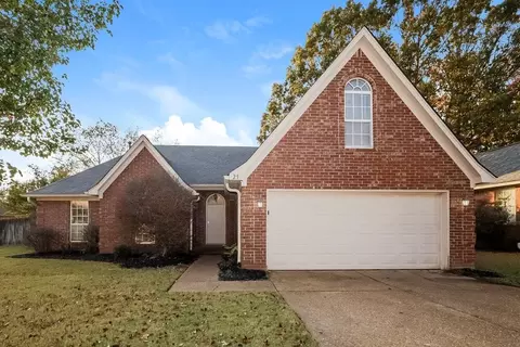 25 Oakland Woods Cv, Oakland, TN 38060