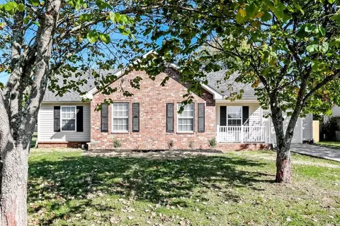 2832 Islington Dr, Murfreesboro, TN 37128