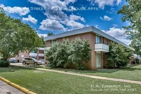 711 11th St #QHS, Tuscaloosa, AL 35401