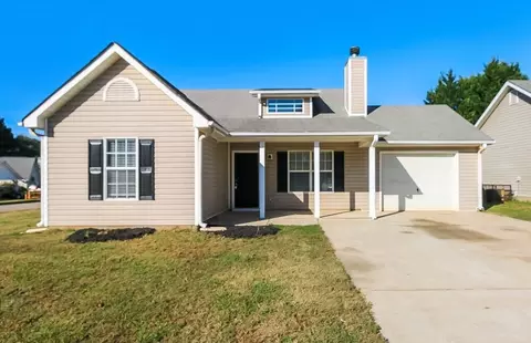 1299 N Hampton Dr, Hampton, GA 30228