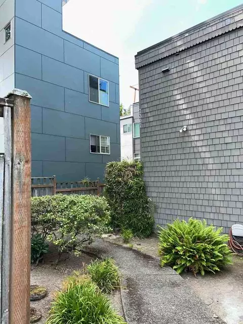 7307 Bainbridge Pl SW, Seattle, WA 98136