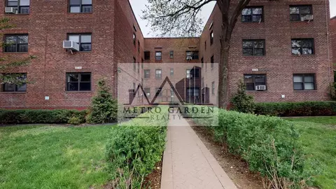 62-15 Woodhaven Blvd #3B, Rego Park, NY 11374