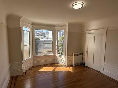 1067 Valencia St #12, San Francisco, CA 94110