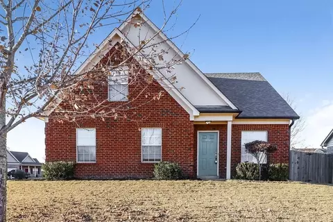145 Penny Ln, Oakland, TN 38060