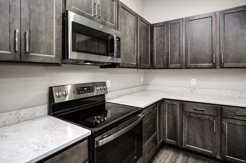 1202 S 177th Plz, Omaha, NE 68130 photo 14