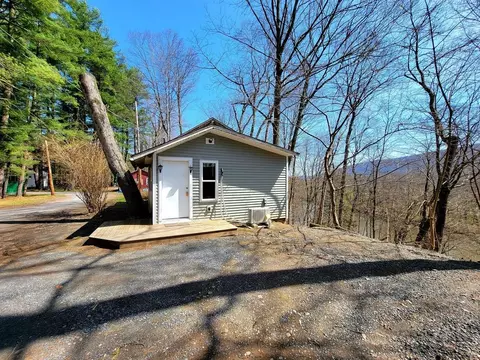 Minisink Cottages, East Stroudsburg, PA 18301