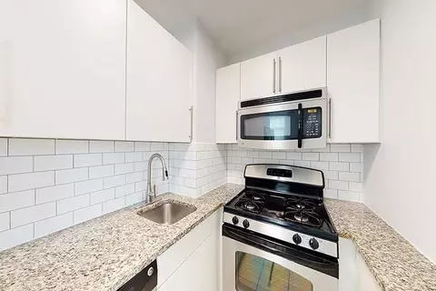 301 W Armour Blvd, Kansas City, MO 64111