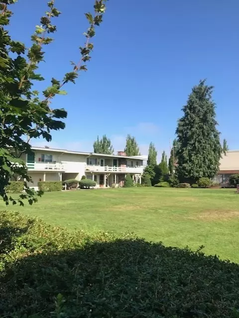 8605 Hipkins Rd SW, Lakewood, WA 98498
