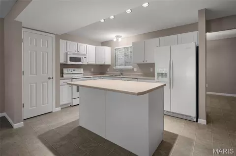 00000 Address Listed, St. Louis, MO 00000