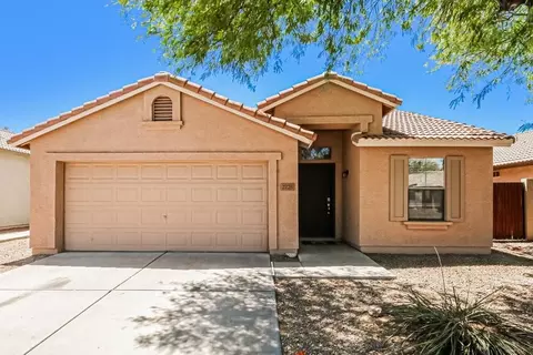 2725 E Carol Ave, Mesa, AZ 85204