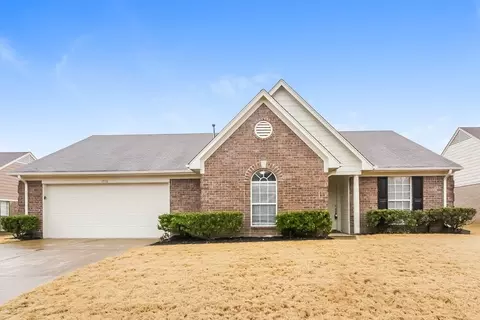 1910 Cresent Ln, Southaven, MS 38671
