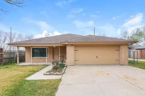 1140 Glenda St, Pearland, TX 77581