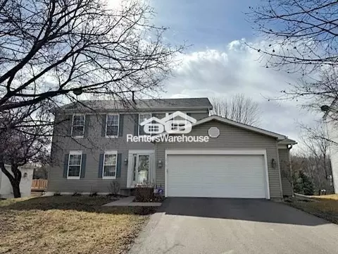 2719 Autumn Woods Dr, Chaska, MN 55318