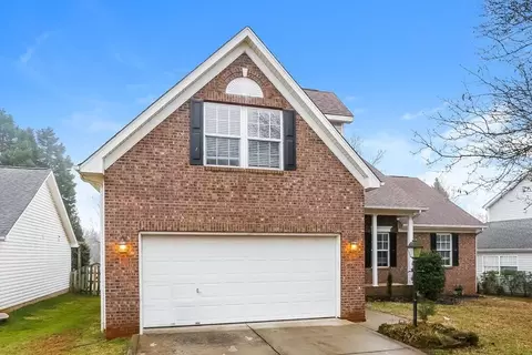 5719 Falls Ridge Ln, Charlotte, NC 28269