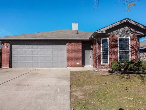 2370 Stagecoach St, Fort Worth, TX 76133