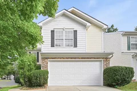 1038 Allegiance Dr, Charlotte, NC 28217
