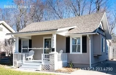 8033 Robinson St, Overland Park, KS 66204
