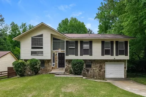 4910 Brookstone Pkwy, Ellenwood, GA 30294