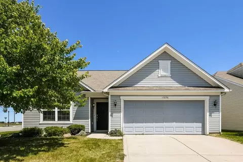 15298 Royal Grove Dr, Noblesville, IN 46060
