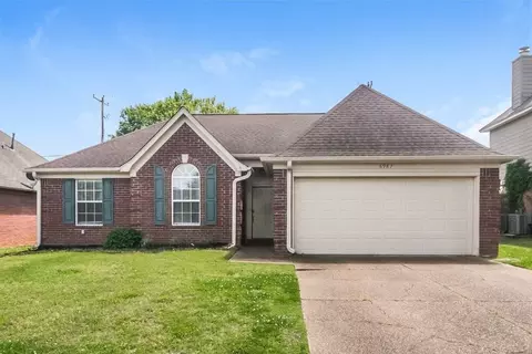 6987 Country Walk Dr, Cordova, TN 38018