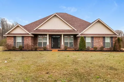 1632 Appledore Cv, Nesbit, MS 38651